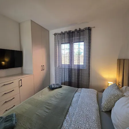 Apartement More Vir Vir