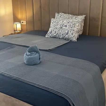 דירה Apartement More Vir ויר